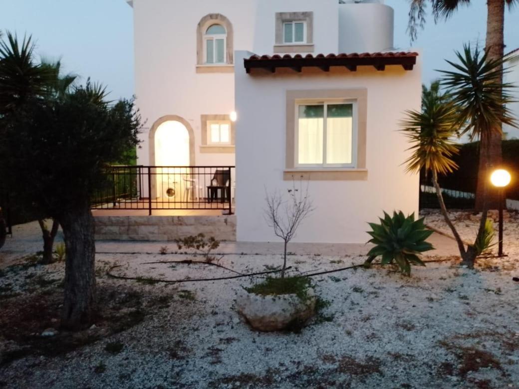 Villa Chrysanthemum نيو تشوريو المظهر الخارجي الصورة